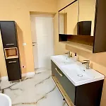 3 Curte Parcare Privata Centru Κραϊόβα