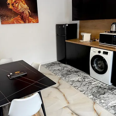 3 Curte Parcare Privata Centru Craiova