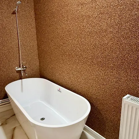 3 Curte Parcare Privata Centru Craiova