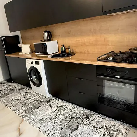 Apartment 3 Curte Parcare Privata Centru *