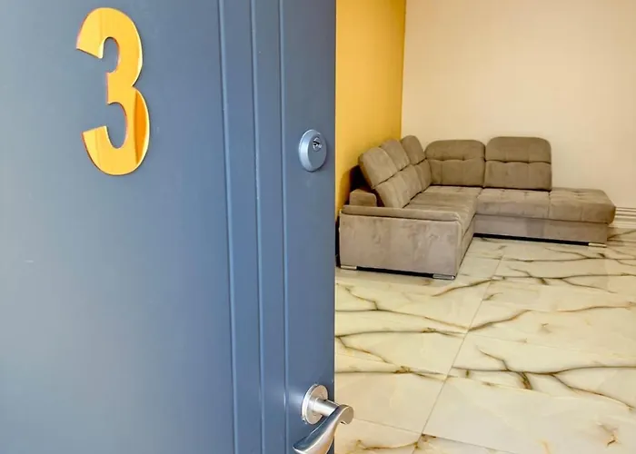 3 Curte Parcare Privata Centru Appartamento *