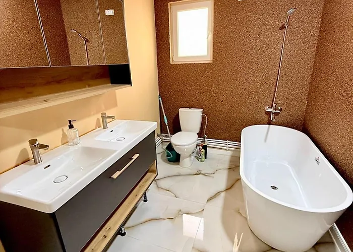 3 Curte Parcare Privata Centru Appartamento *