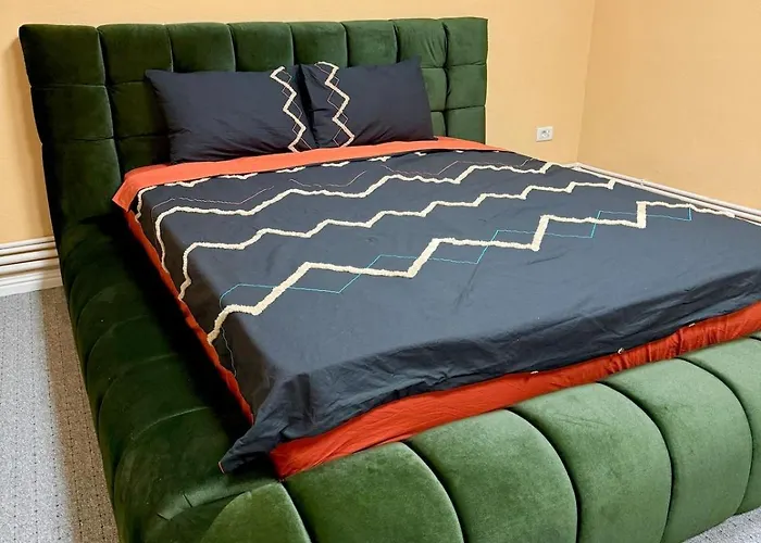 3 Curte Parcare Privata Centru Craiova